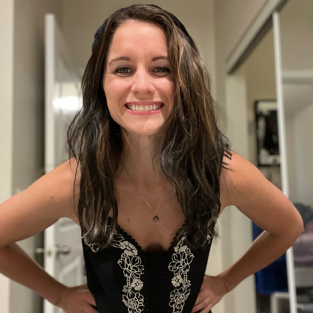 Meet your Posher, Jennifer